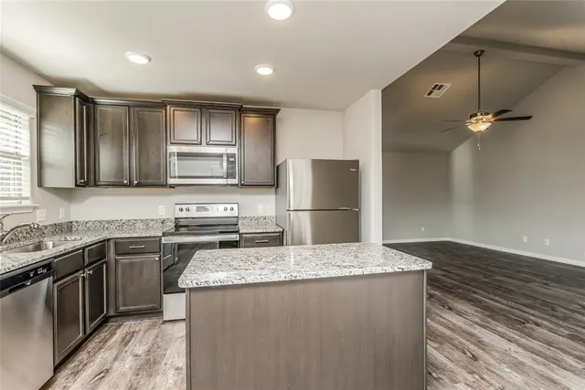 Photo 4 — 824 NW 6th Street, Newcastle, OK 73065