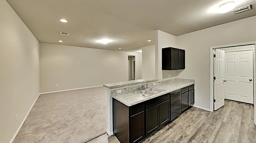 Photo 6 — 4340 Siena Ridge Boulevard, Oklahoma City, OK 73179