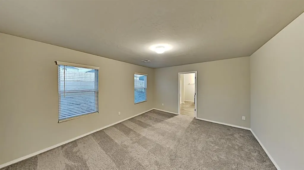 Photo 9 — 4340 Siena Ridge Boulevard, Oklahoma City, OK 73179