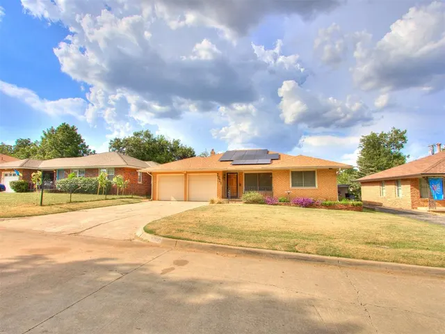 Photo 2 — 2721 NW 33rd Street, Oklahoma City, OK 73112