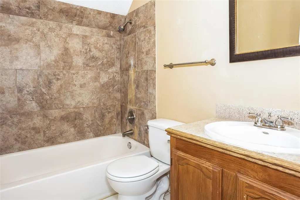 Photo 14 — 616 Firelane Road, Edmond, OK 73003