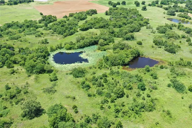Photo 3 — 3210 N County Road, Pauls Valley, OK 73433