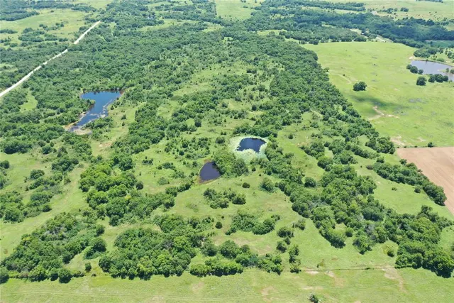 Photo 7 — 3210 N County Road, Pauls Valley, OK 73433