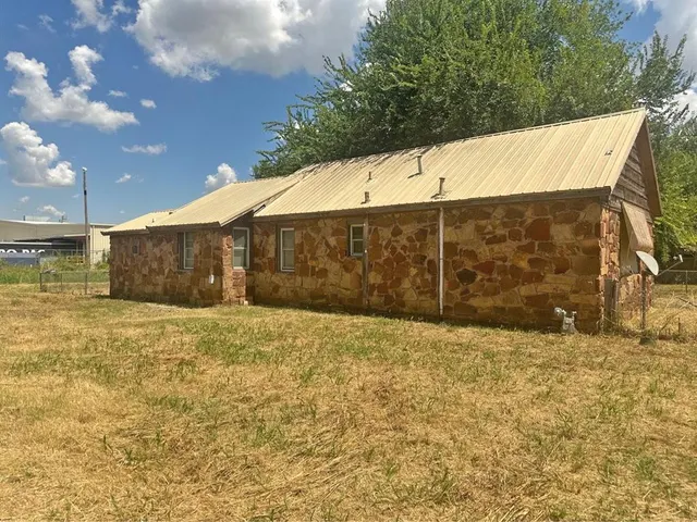 Front exterior — 1016 El Reno Avenue, Chickasha, OK 73018