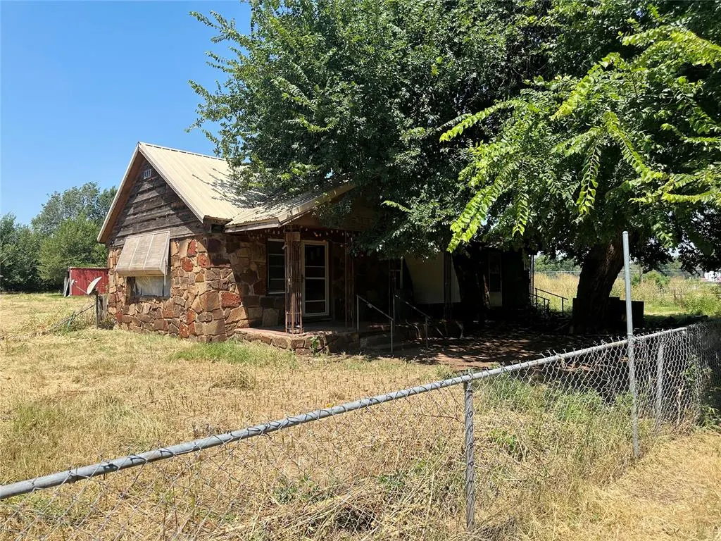 Photo 13 — 1016 El Reno Avenue, Chickasha, OK 73018