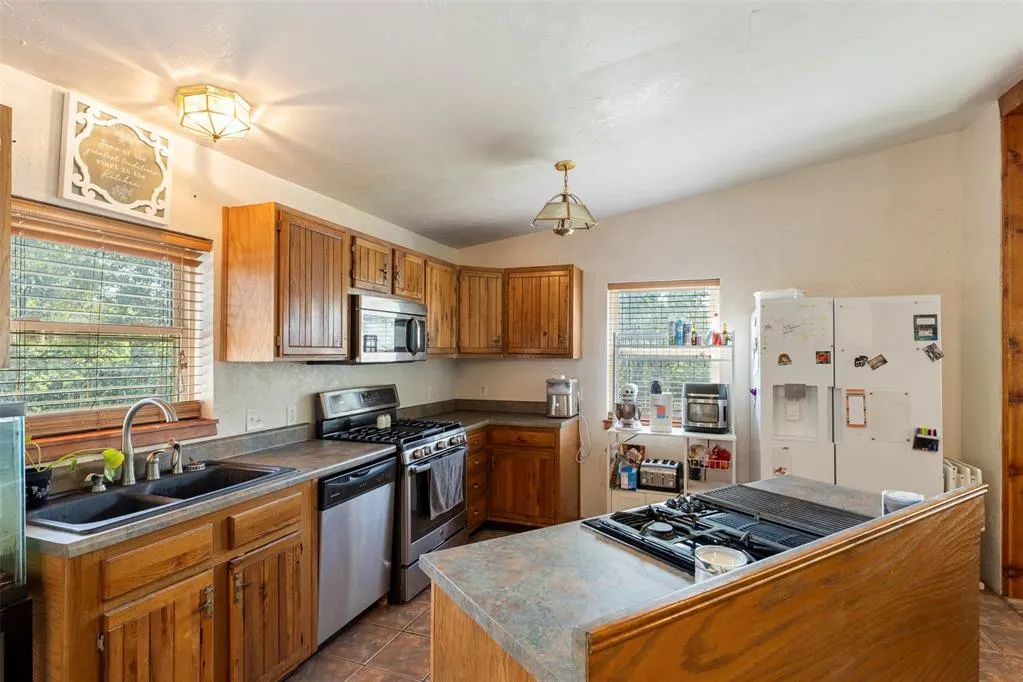 Photo 8 — 10915 E Tecumseh Road, Norman, OK 73026