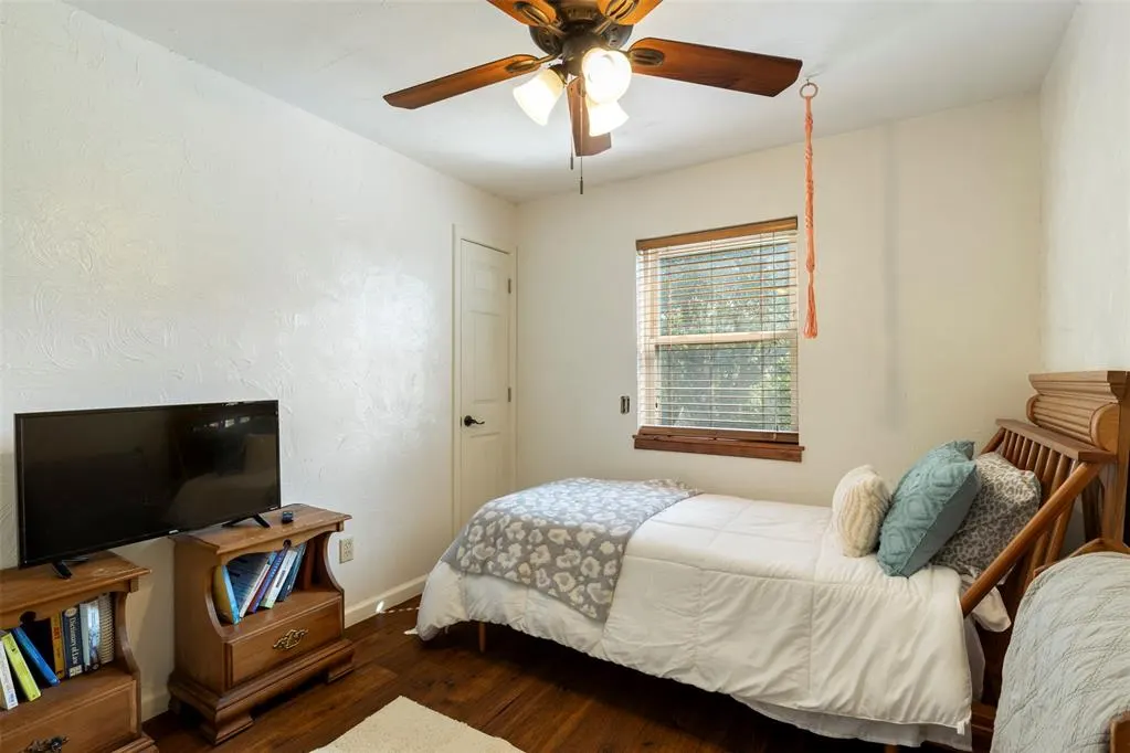 Photo 12 — 10915 E Tecumseh Road, Norman, OK 73026