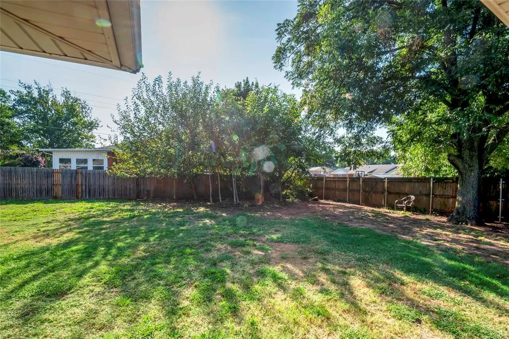 Photo 13 — 200 N Dewey Avenue, Chandler, OK 74834