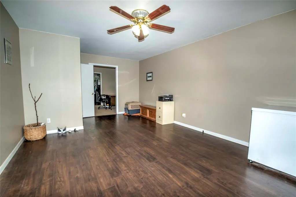 Photo 21 — 200 N Dewey Avenue, Chandler, OK 74834