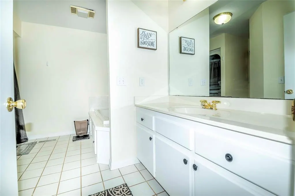 Photo 25 — 200 N Dewey Avenue, Chandler, OK 74834