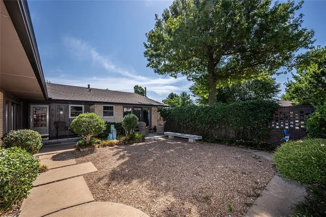 Photo 4 — 2912 N Shannon Avenue, Bethany, OK 73008