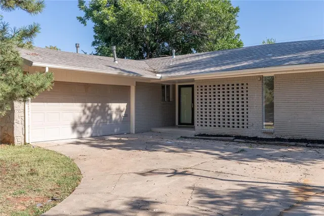 Photo 6 — 4009 NW 62nd Terrace, Oklahoma City, OK 73112
