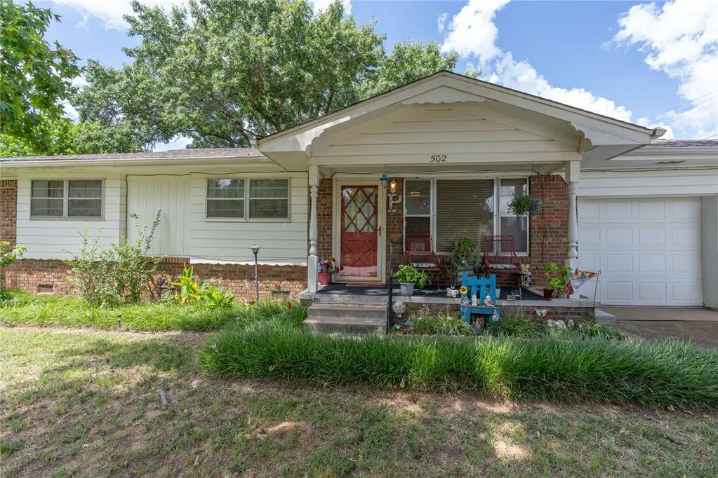 Photo 3 — 502 S 9th Street, Tecumseh, OK 74873