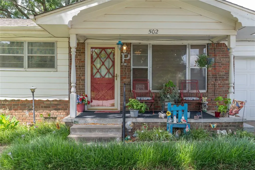 Photo 4 — 502 S 9th Street, Tecumseh, OK 74873