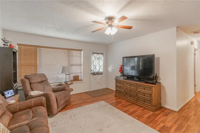 Photo 7 — 502 S 9th Street, Tecumseh, OK 74873