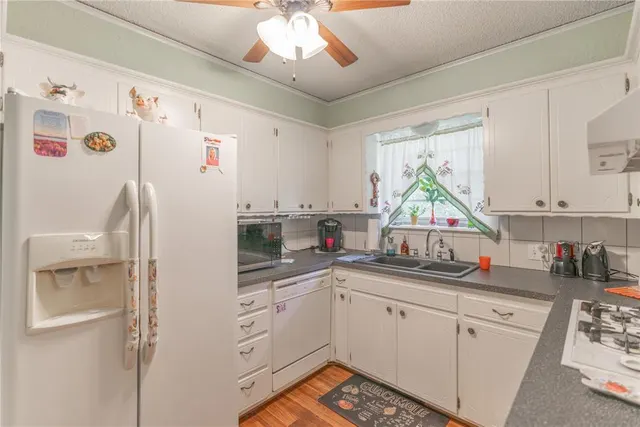 Photo 8 — 502 S 9th Street, Tecumseh, OK 74873