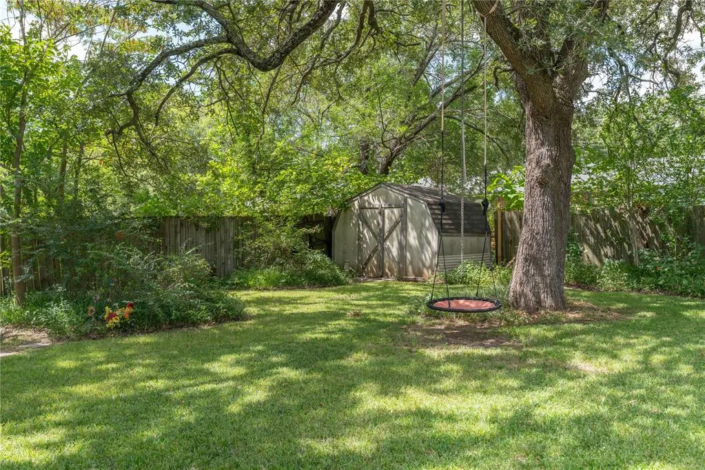 Photo 29 — 502 S 9th Street, Tecumseh, OK 74873