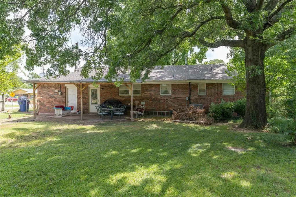 Photo 31 — 502 S 9th Street, Tecumseh, OK 74873