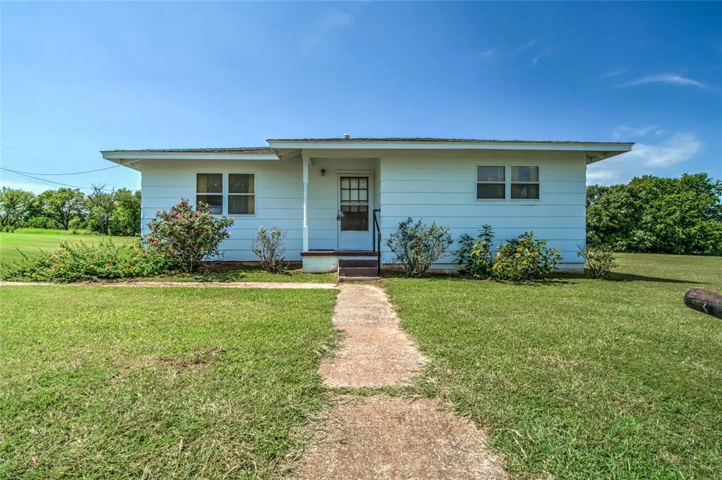 Photo 3 — 519 N Martin Luther King Avenue, Coyle, OK 73027