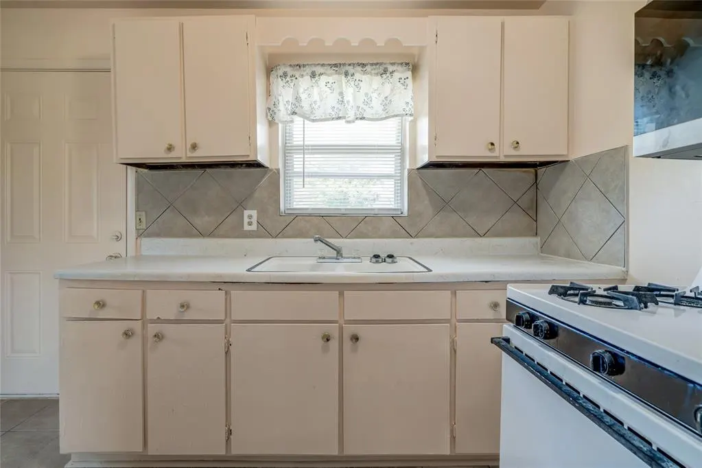 Photo 12 — 519 N Martin Luther King Avenue, Coyle, OK 73027
