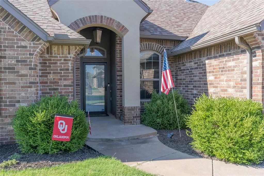 Photo 3 — 4208 SE 37th Street, Oklahoma City, OK 73165