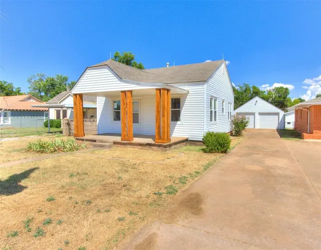 Photo 2 — 615 S 9th Street, Kingfisher, OK 73750