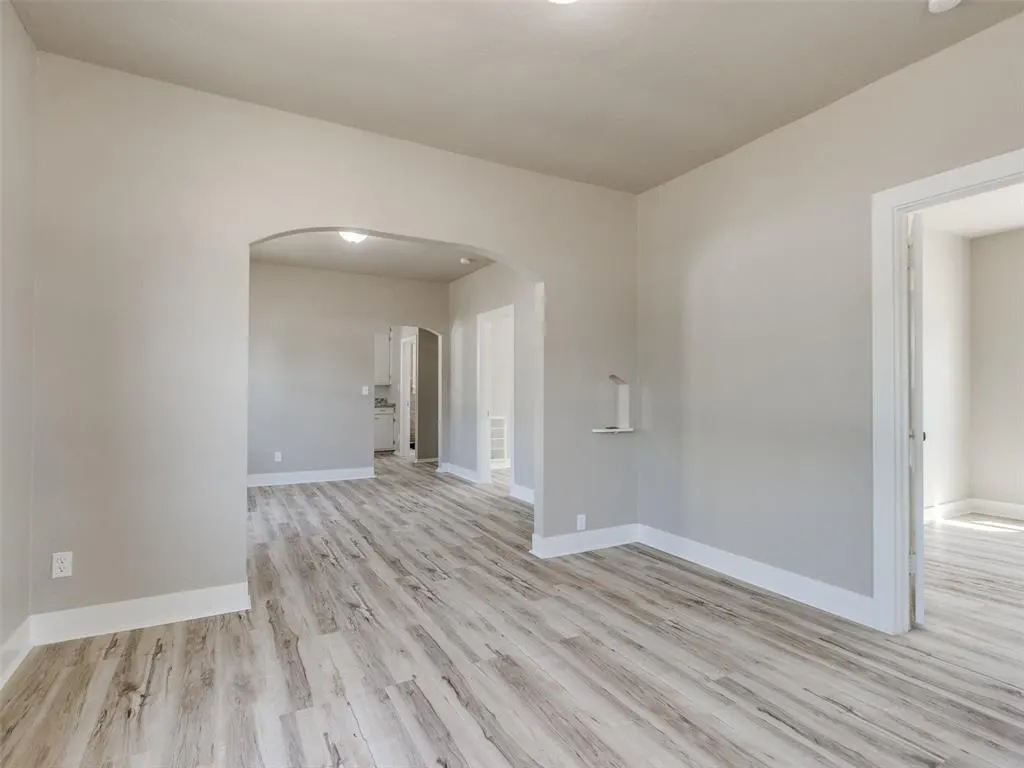 Photo 7 — 615 S 9th Street, Kingfisher, OK 73750
