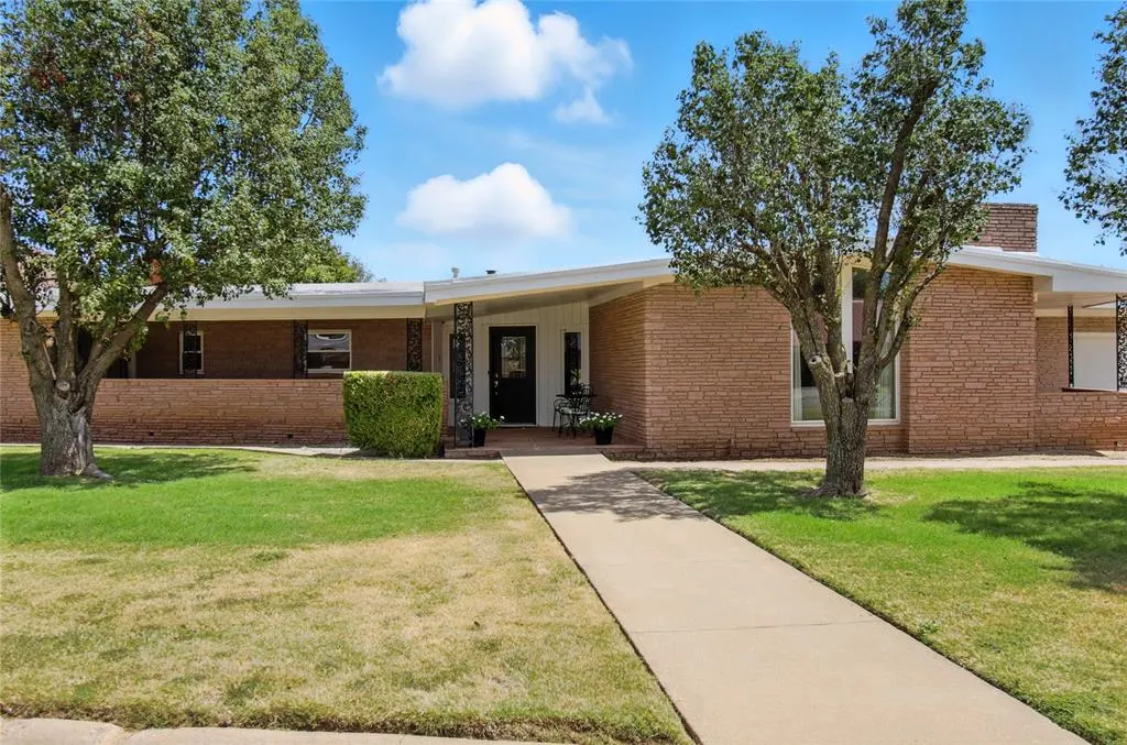 Front exterior — 116 Gaynelle Lane, Hobart, OK 73651