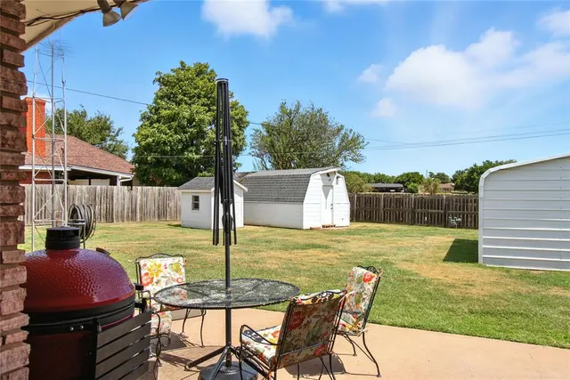 Photo 8 — 116 Gaynelle Lane, Hobart, OK 73651