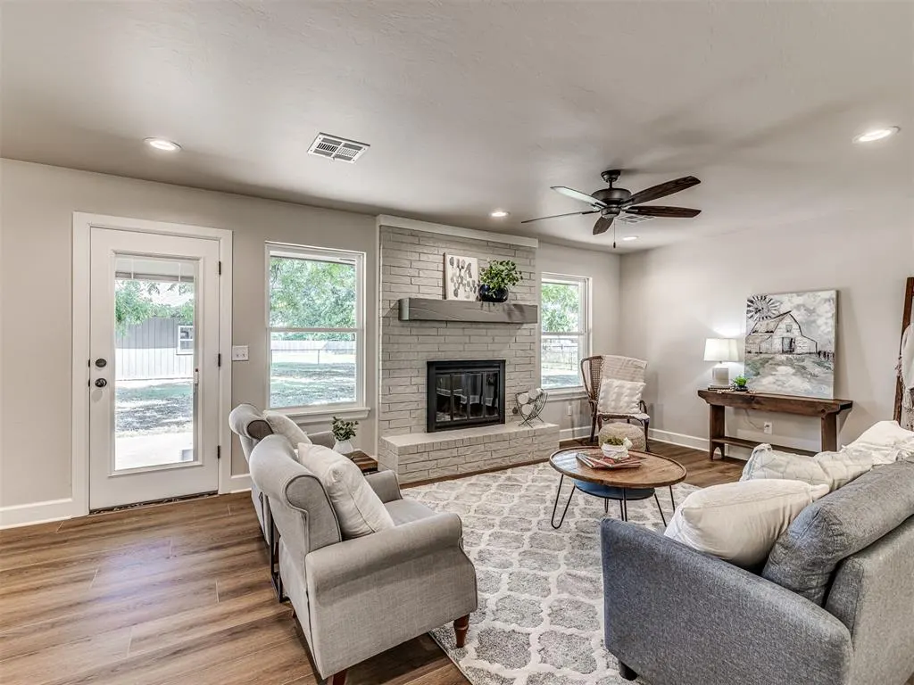 Photo 10 — 720 N 3rd Street, Cashion, OK 73016