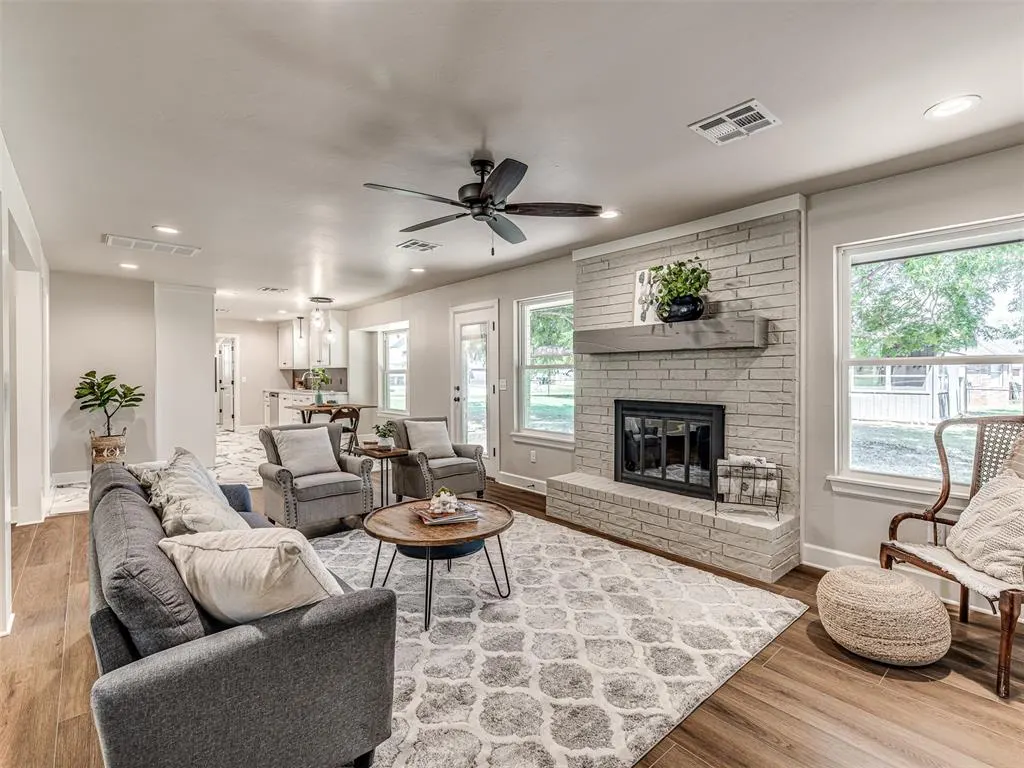 Photo 11 — 720 N 3rd Street, Cashion, OK 73016