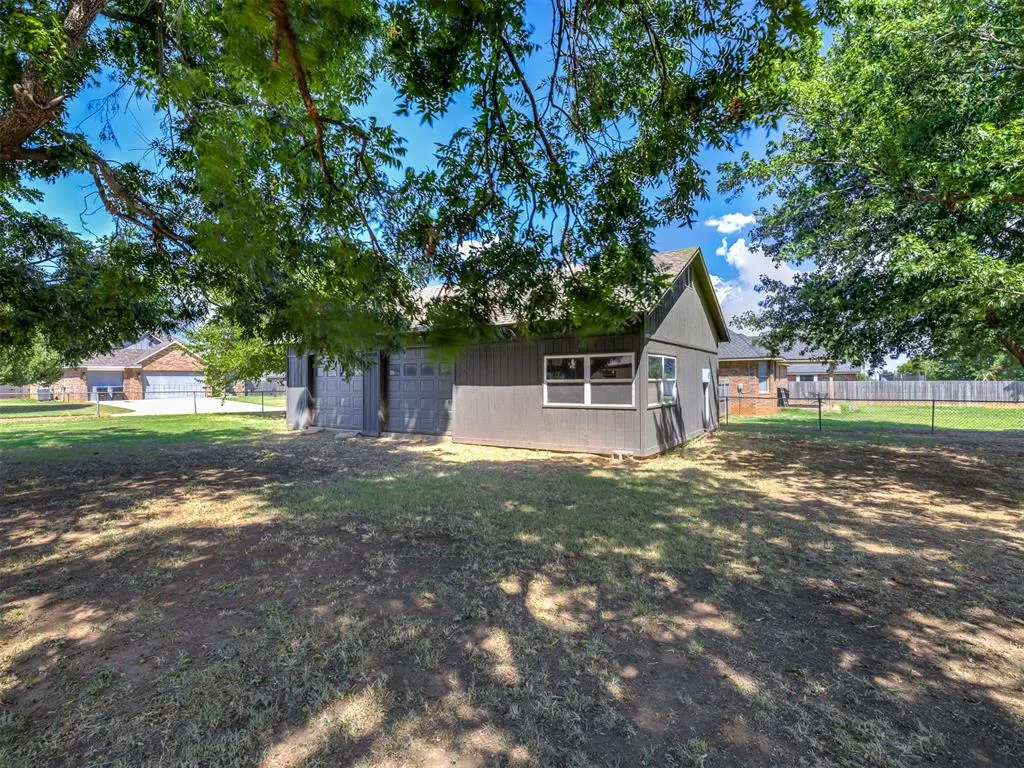 Photo 42 — 720 N 3rd Street, Cashion, OK 73016