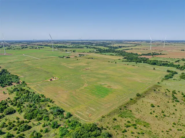 Front exterior — 145 mol acres W County Road 70, Crescent, OK 73028