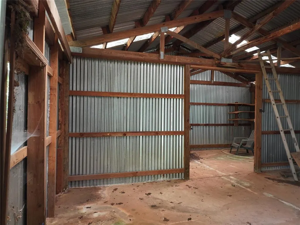 Photo 12 — 22921 N Triple X Road, Luther, OK 73054