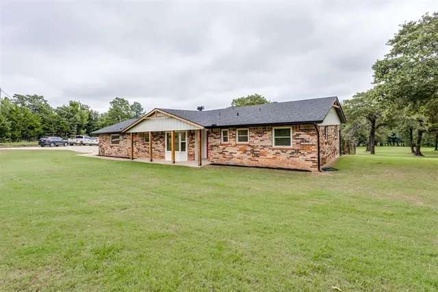 Photo 2 — 9900 S Hiwassee Road, Oklahoma City, OK 73165