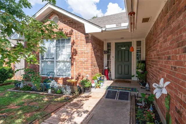 Photo 4 — 3716 Windrun Place, Oklahoma City, OK 73179