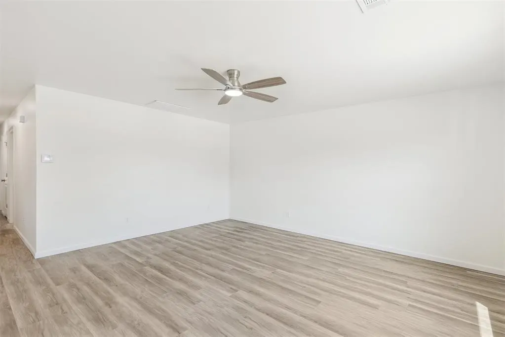 Photo 4 — 8791 Saint George Way, Midwest City, OK 73110