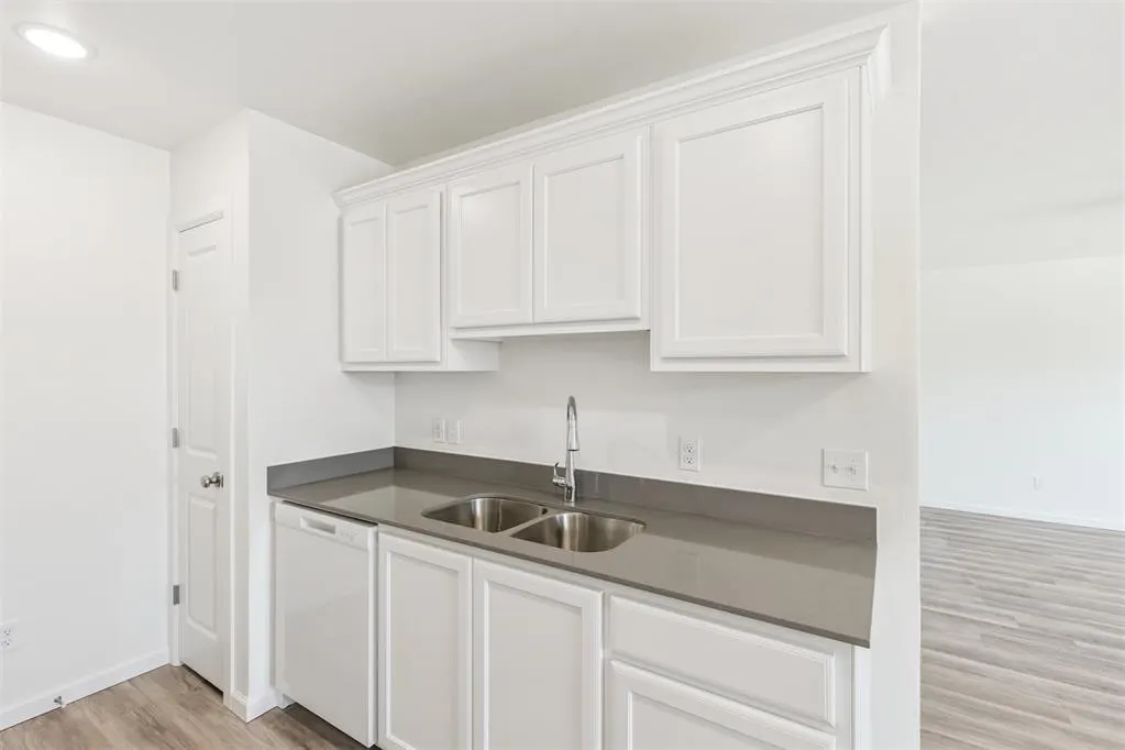 Photo 12 — 8791 Saint George Way, Midwest City, OK 73110