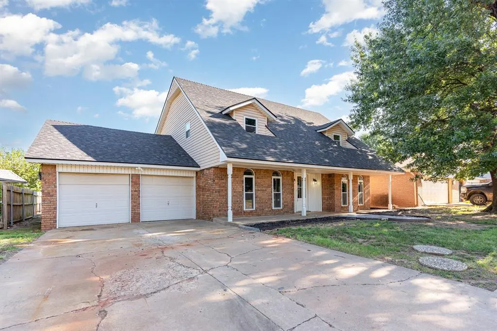 Photo 4 — 1041 SW 97th Street, Oklahoma City, OK 73139