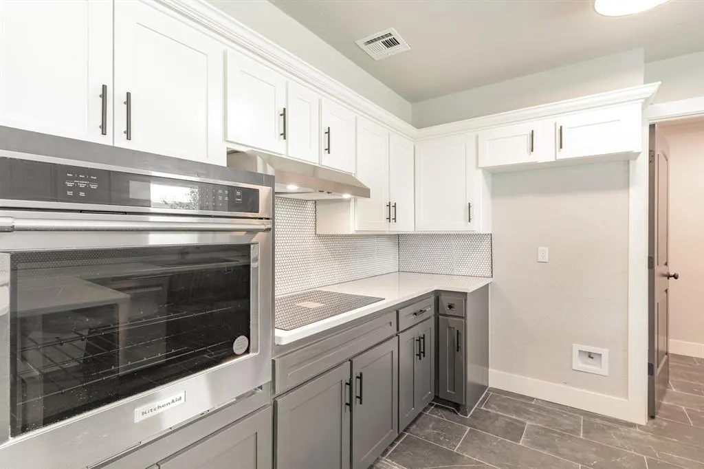Photo 14 — 1041 SW 97th Street, Oklahoma City, OK 73139