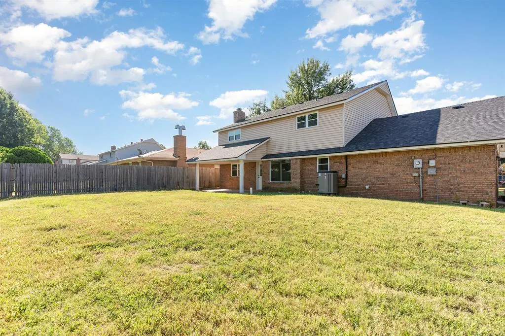Photo 37 — 1041 SW 97th Street, Oklahoma City, OK 73139