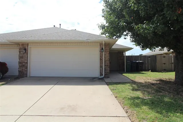 Front exterior — 4616 SE 77th Street, Oklahoma City, OK 73135