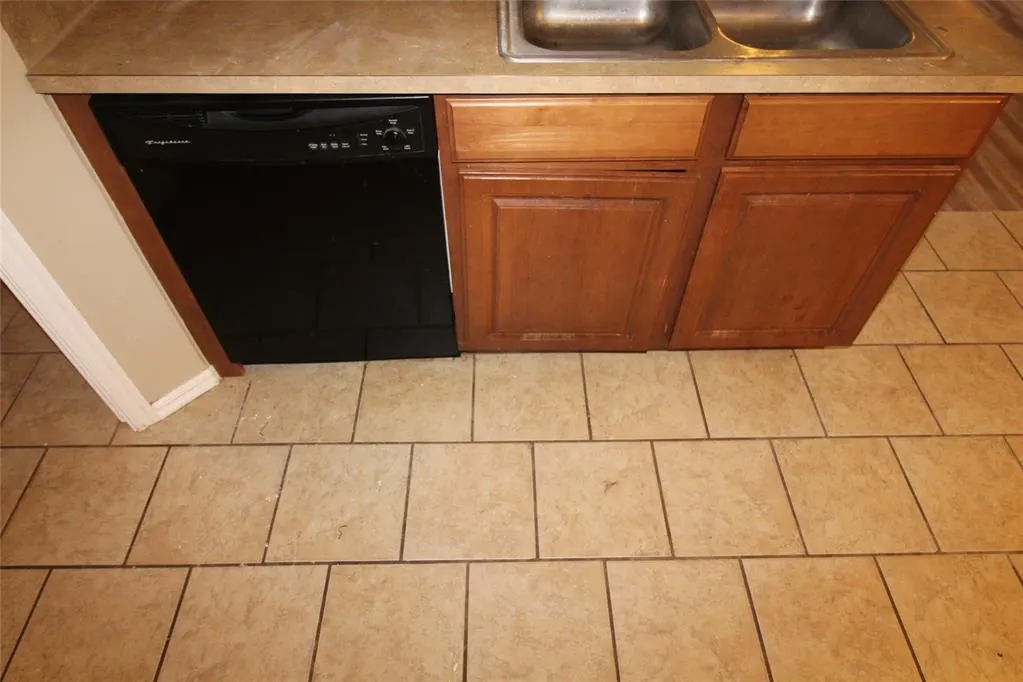 Photo 8 — 4616 SE 77th Street, Oklahoma City, OK 73135