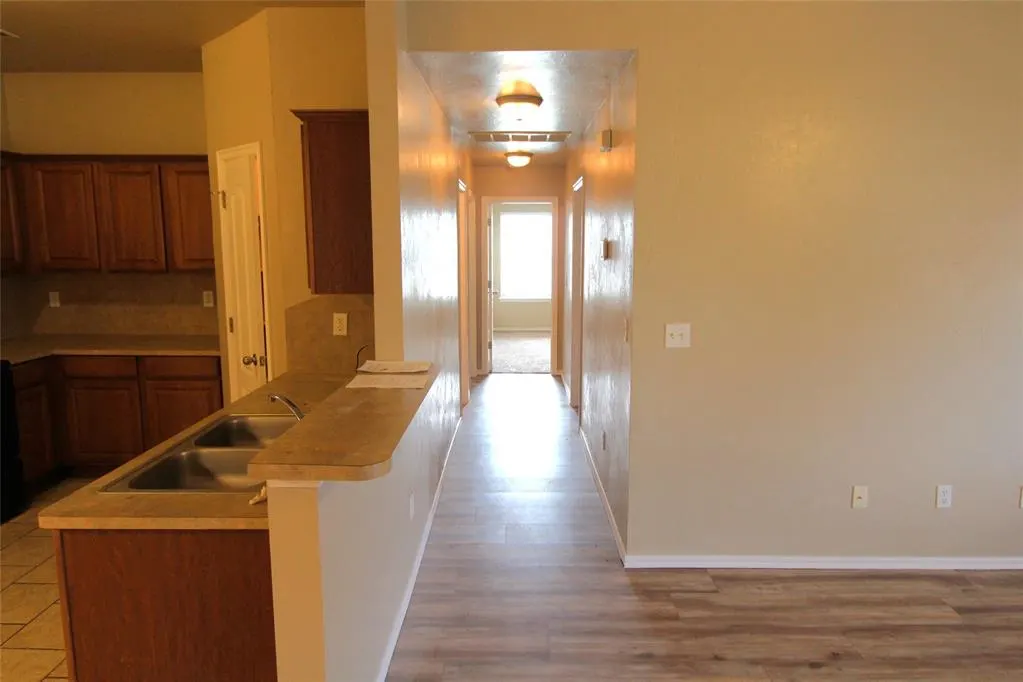 Photo 11 — 4616 SE 77th Street, Oklahoma City, OK 73135