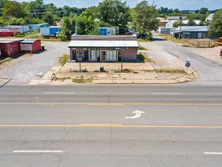 Sold home at 801 S Green Avenue