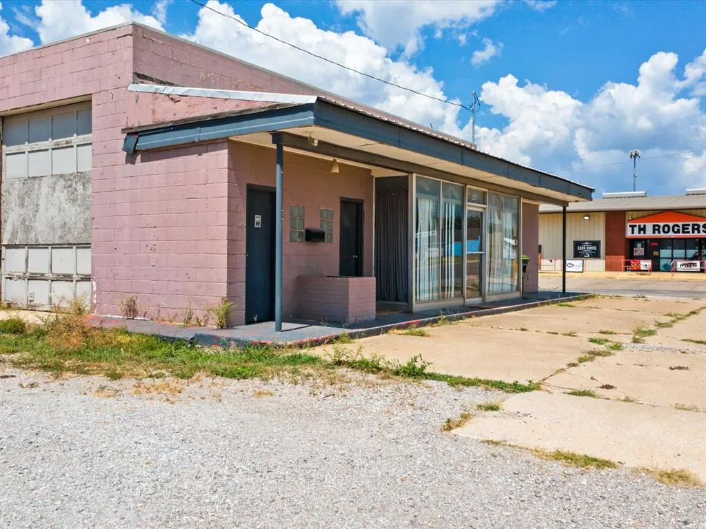 Photo 9 — 801 S Green Avenue, Purcell, OK 73080