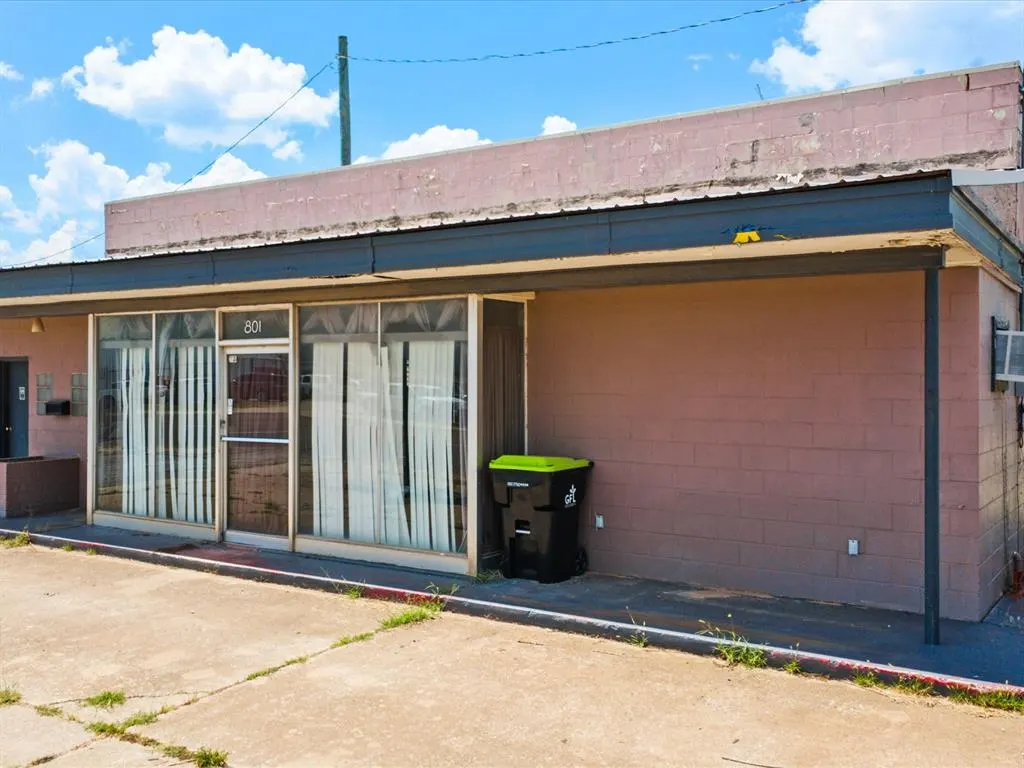Photo 11 — 801 S Green Avenue, Purcell, OK 73080