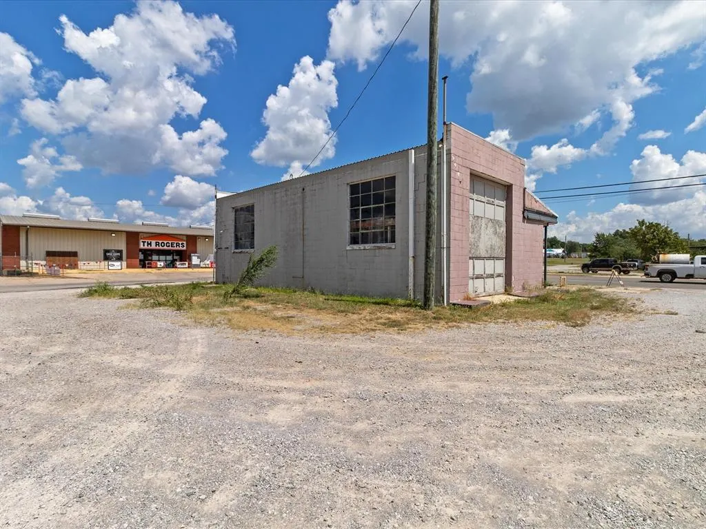Photo 13 — 801 S Green Avenue, Purcell, OK 73080