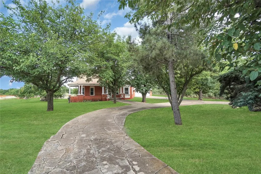 Photo 6 — 500 Horizon Drive, Altus, OK 73521