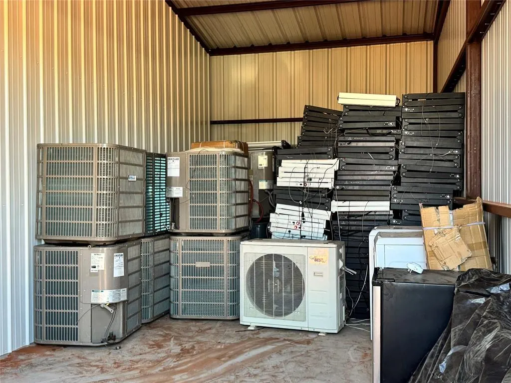Photo 3 — 21776 152 Highway, Cordell, OK 73632